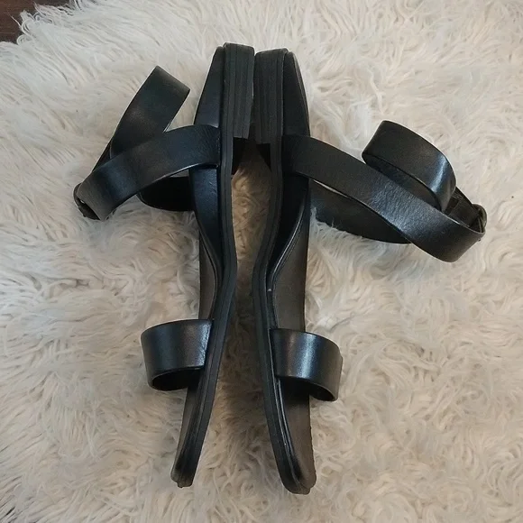 Vionic Anaya Ankle Wrap Black Strappy Sandals - Picture 7 of 8